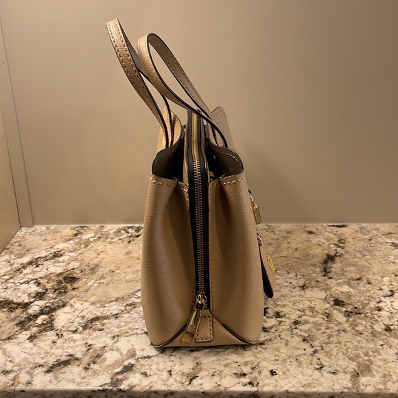 Never Used Marc Jacobs Editor 29 Tote - Picture 9 of 10